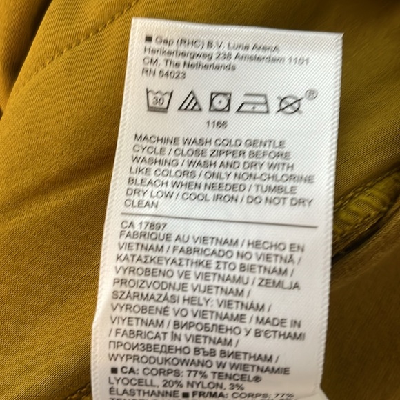 Athleta Eastbound Straight Pant Tencel Spandex Brass Yellow Pull-On Size 6P - Picture 11 of 14